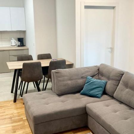 Apartment Diana Zara Parking Free Экстерьер фото