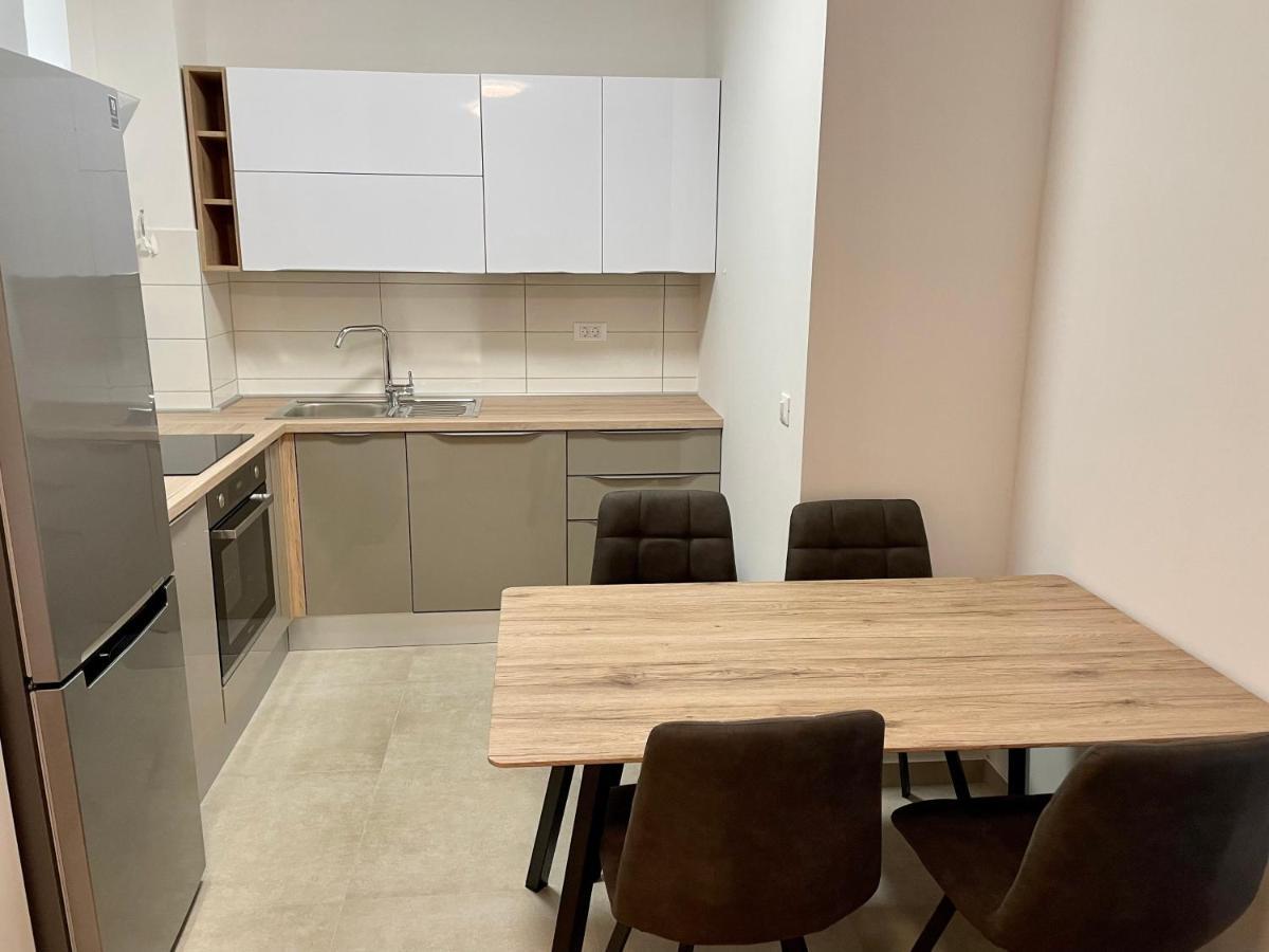 Apartment Diana Zara Parking Free Экстерьер фото