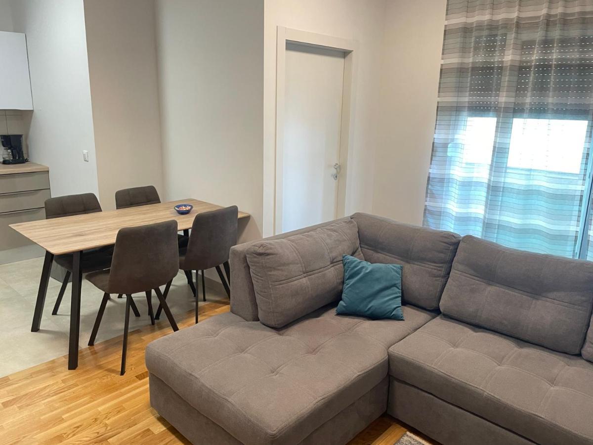 Apartment Diana Zara Parking Free Экстерьер фото